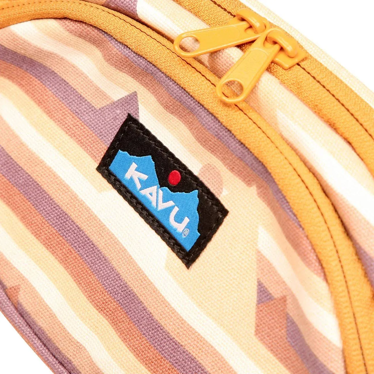 Kavu Canvas Spectator Fanny Pack Summit View