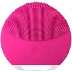 Foreo Luna Mini 2 Facial Cleansing Brush for All Skin Types - Fuchsia