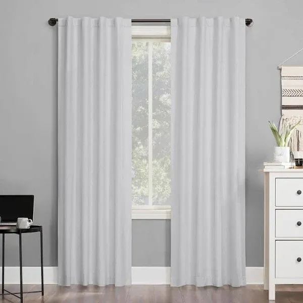 Sun Zero Cyrus Thermal 100% Blackout Back Tab Curtain Panel 40 in x 63 in