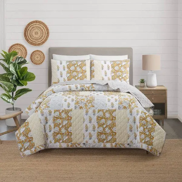 Saffron 3-Piece Quilt Set