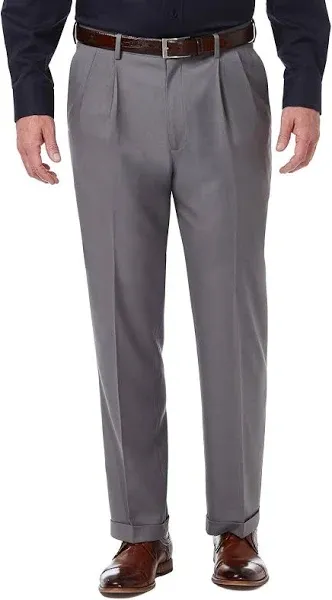 Haggar Men's Premium Comfort Classic Fit Pleat Dress Pants