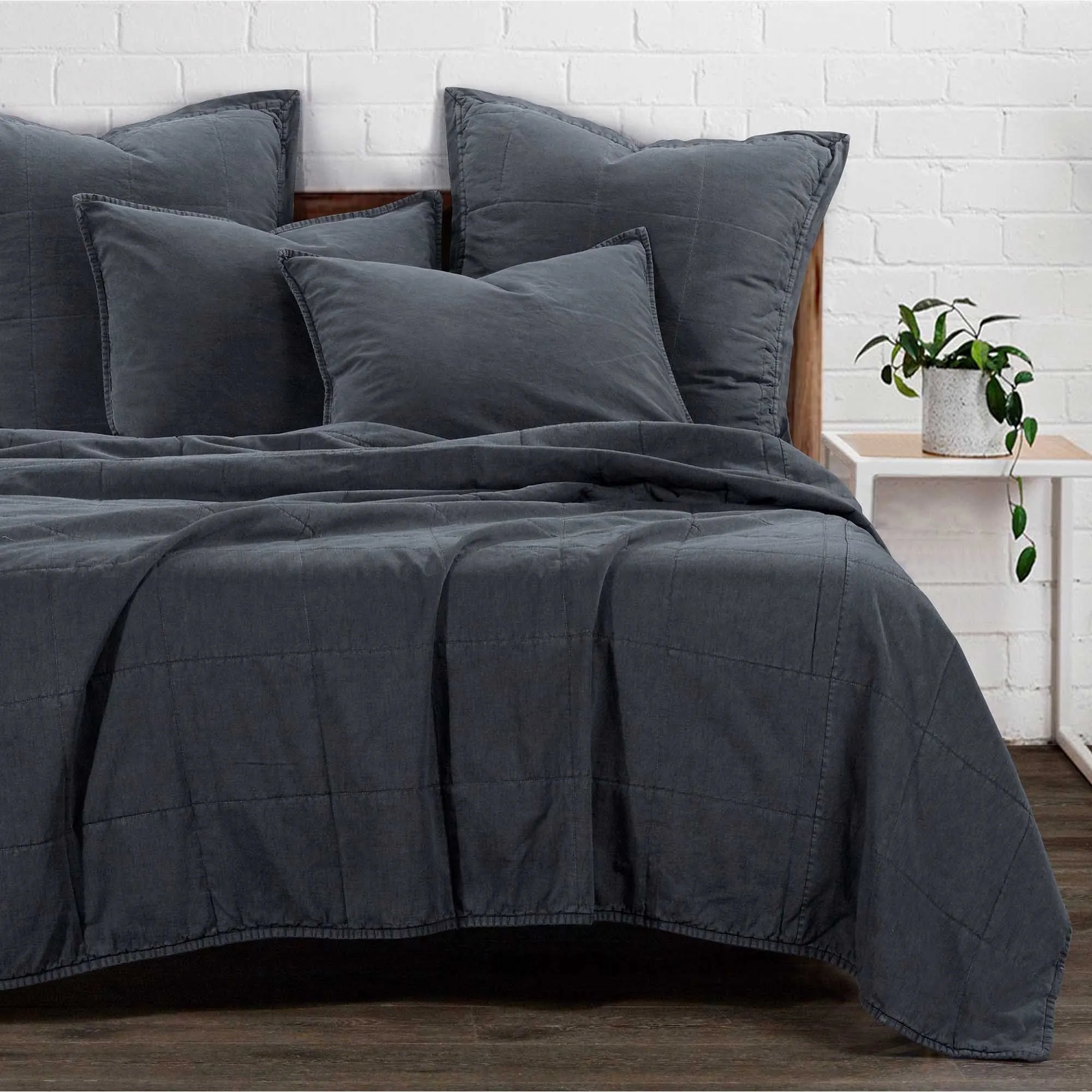 Stonewashed Cotton Velvet Quilt, Grey, Full/Queen