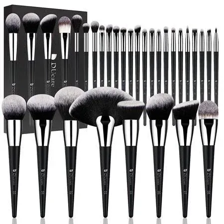 Ducare Professional Makeup Brush Set 32Pcs Makeup Brushes Premium Synthetic Kabuki Foundation Blending Brush Face Powder Blush Concealers Eye Shadows