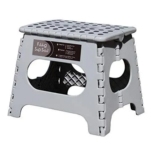 Soyoo Non-Slip Folding Step Stool