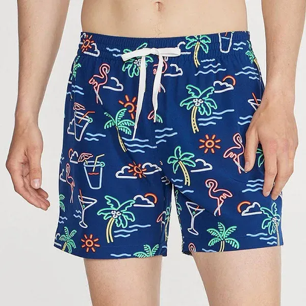 Chubbies Men's The Fowl Plays 5.5-inch Swim Trunks