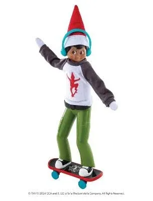 Elf on the Shelf MagiFreez Holly Jolly Ollie Skateboard Set