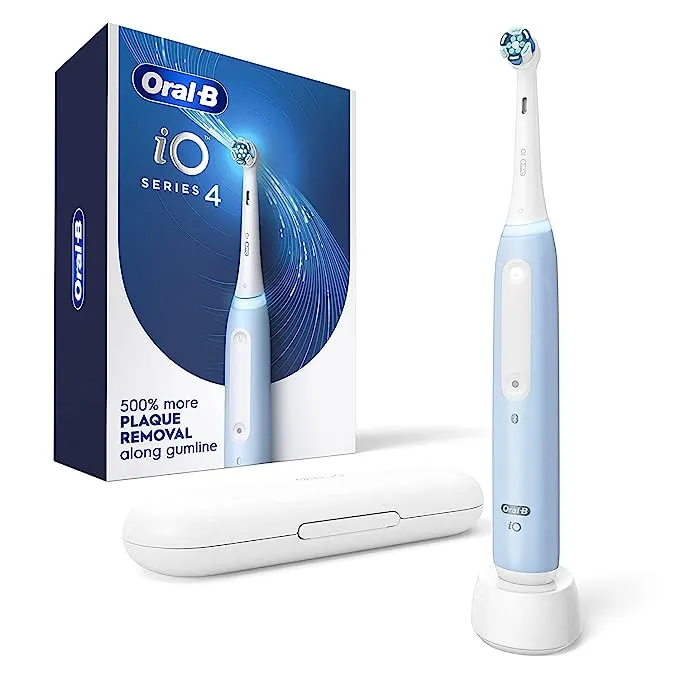 Oral-B iO4 Black (+ Travel Case)