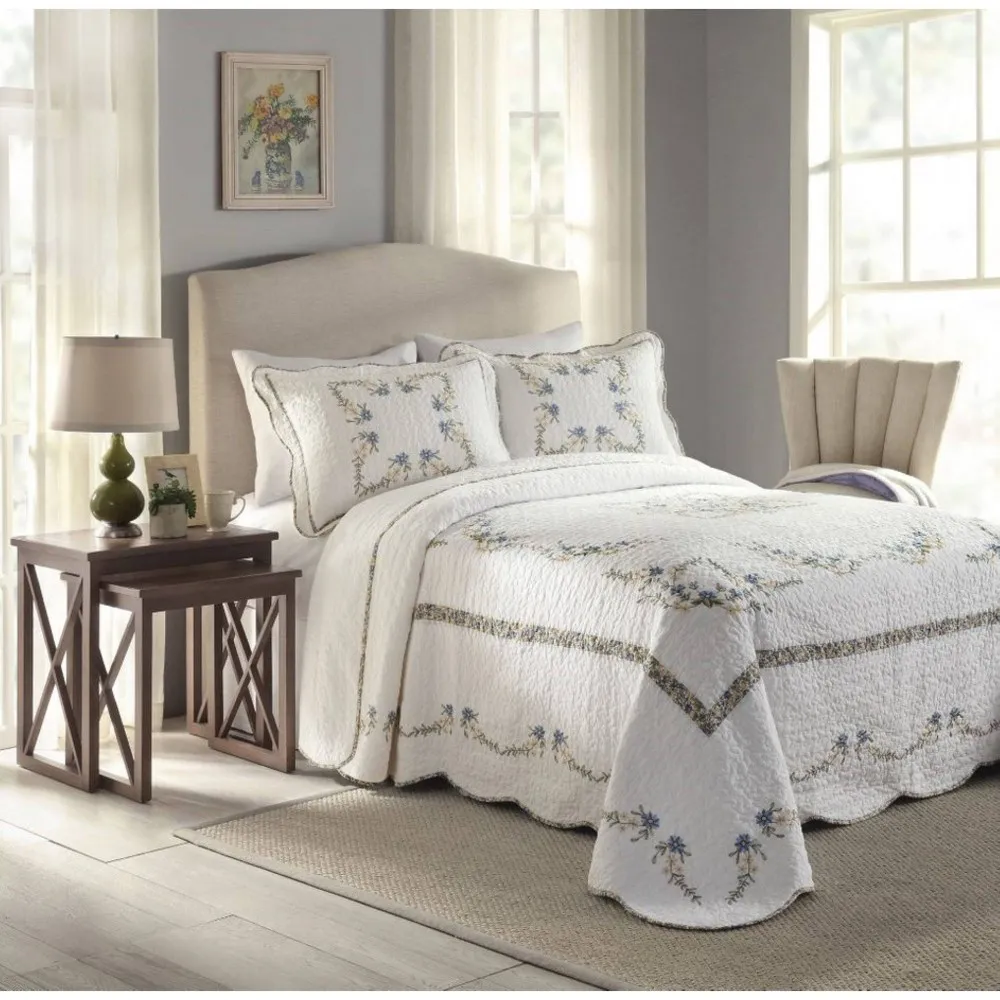 MODERN HEIRLOOM Heather Bedspread, King 120X118'', White