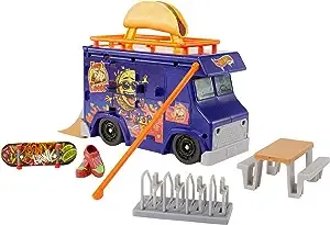 Hot Wheels Skate Portable Skatepark, Taco Truck Play Case with 1 Exclusive Fingerboard, 1 Pair Removable Skate Shoes and Storage, Travel Toys