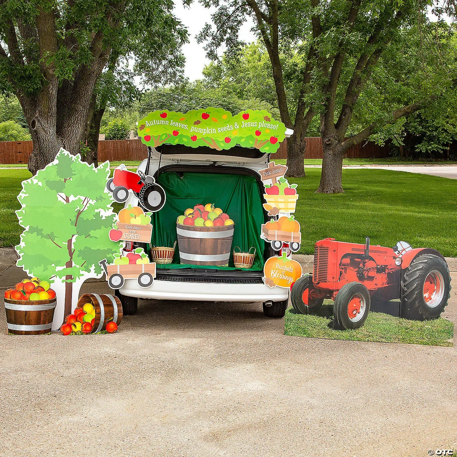 Fall Harvest Trunk-or-Treat Decorating Kit