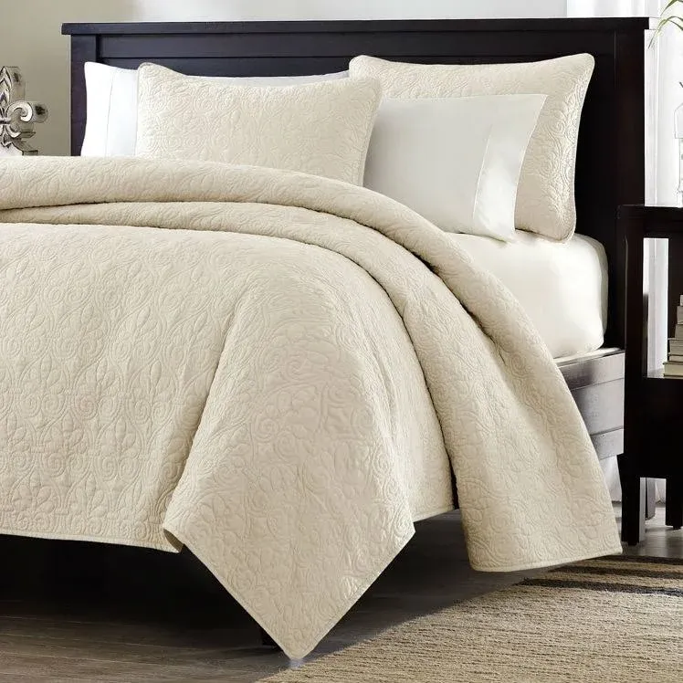 Madison Park Quebec Coverlet Set, Full/Queen