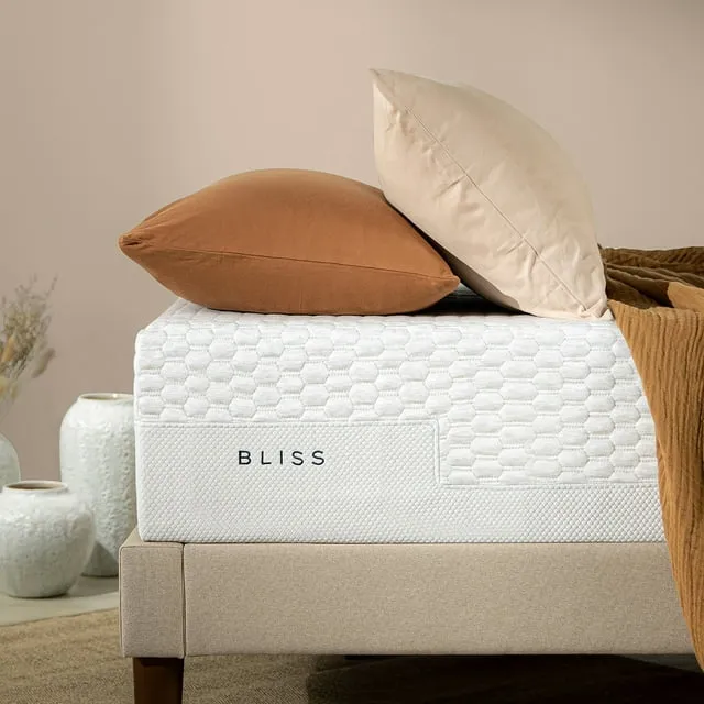 Zinus 12" Bliss Memory Foam Mattress Pressure Relieving Bed-in-a-Box, King