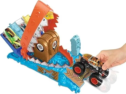 Mattel Hot Wheels® Monster Trucks Arena Smashers Treasure Chomp Challenge Playset in Blue 