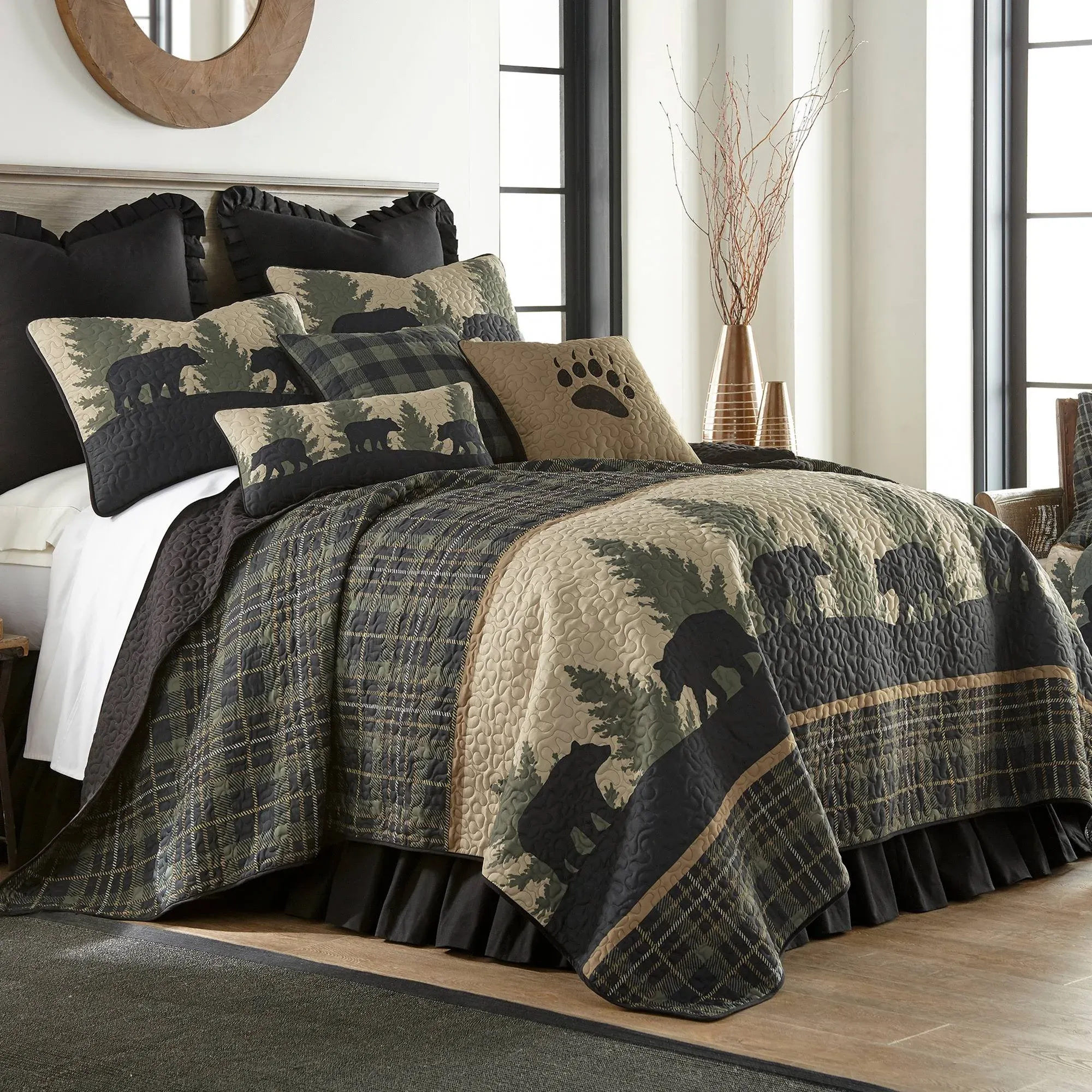 Donna Sharp Bear Walk Plaid Quilt, Twin