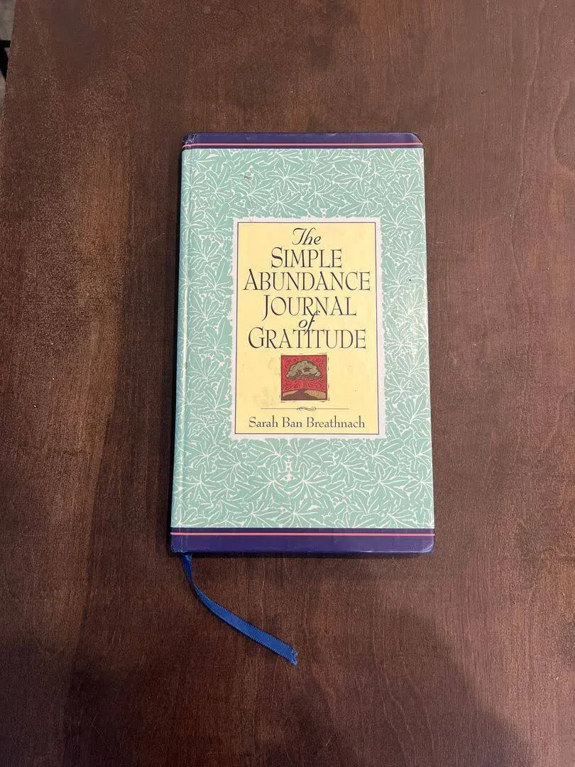 Simple Abundance Journal of Gratitude [Book]