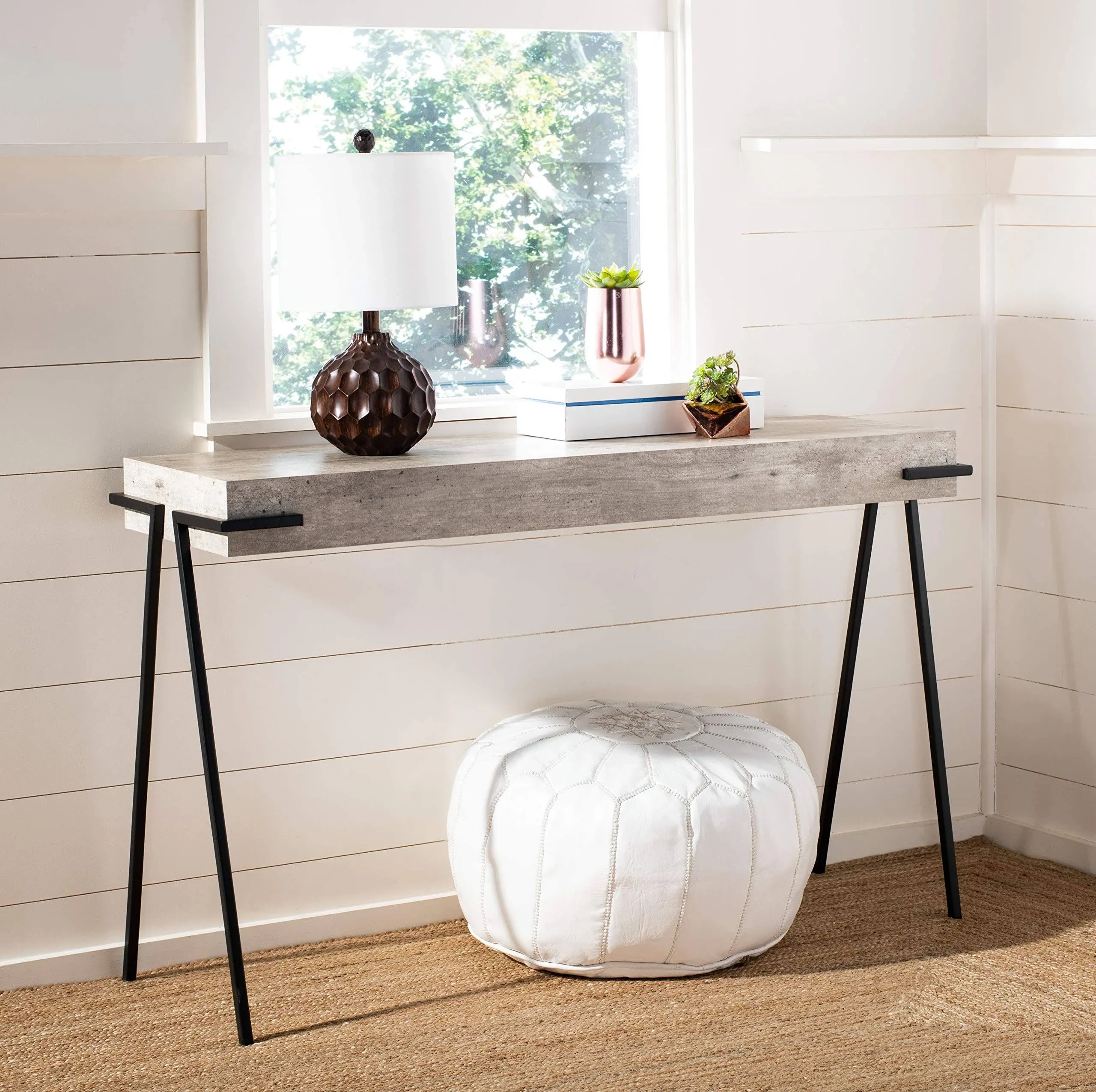 Jett Console Table – Stylish Light Grey and Black Design in Durable Wood &amp; Metal for Modern Spaces