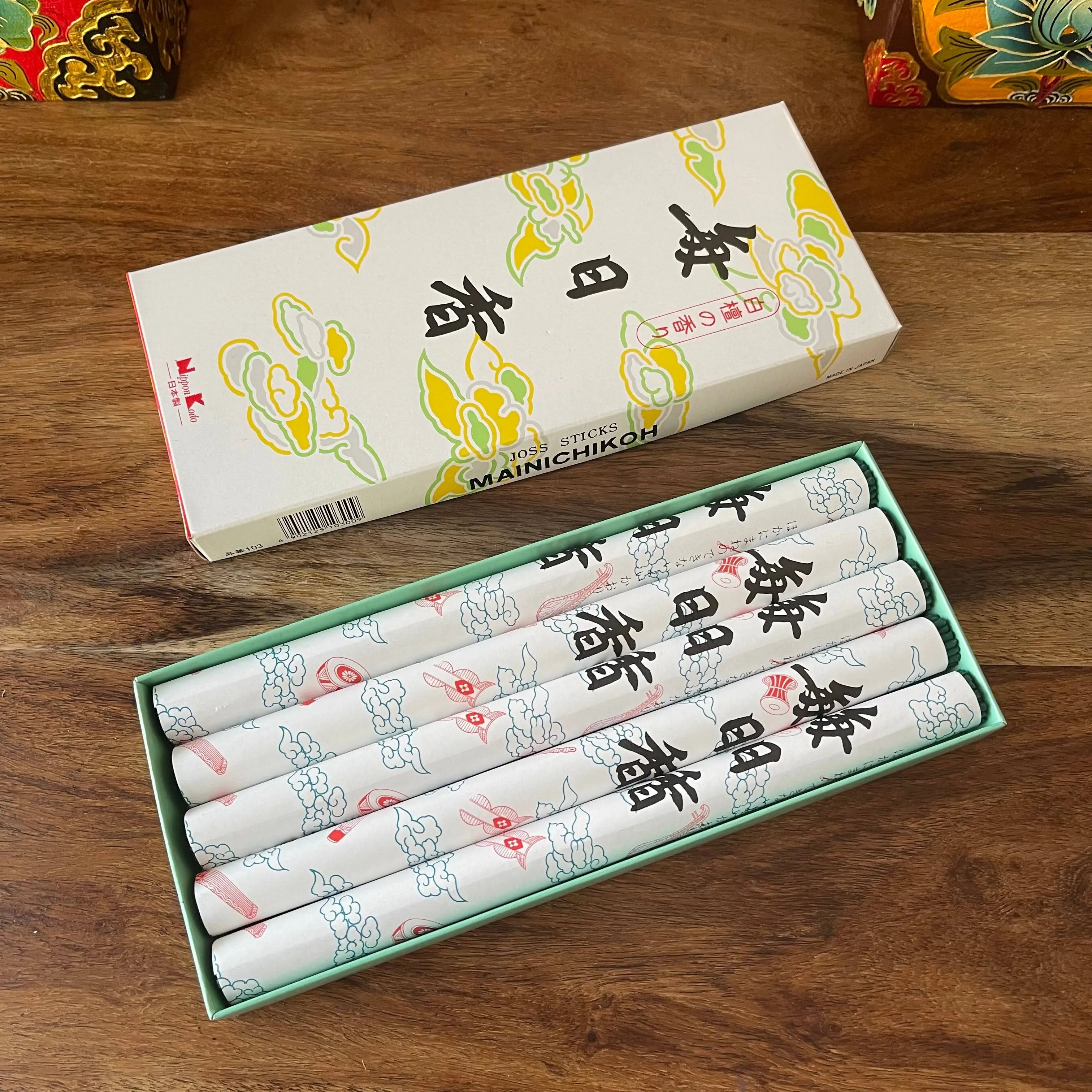 Viva Sandalwood Long Box - Nippon Kodo Traditional Incense, ese Aroma, New